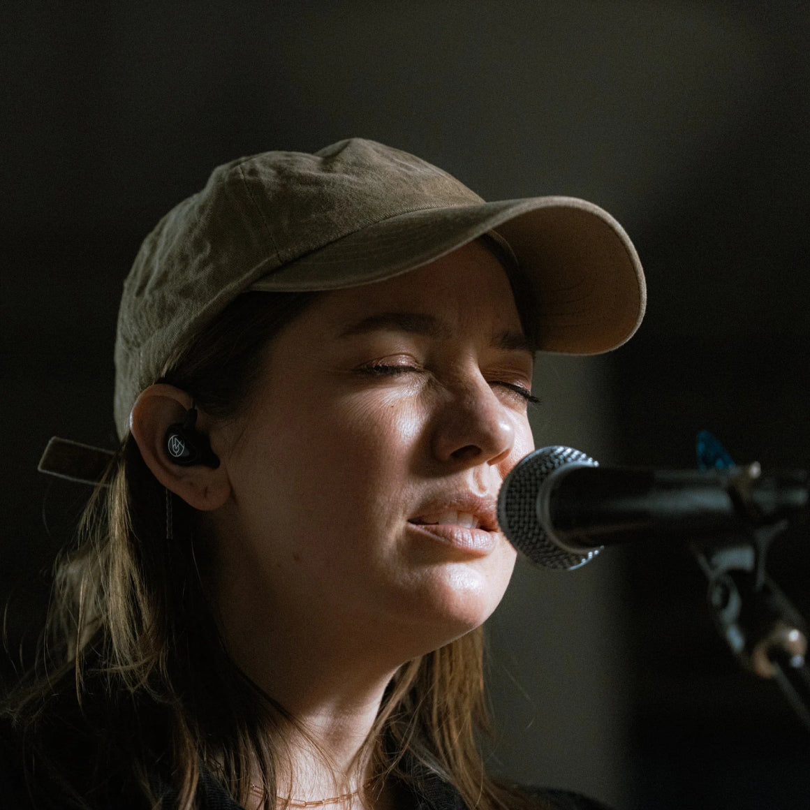 Headphone-Zone-64-Audio-Aspire-4