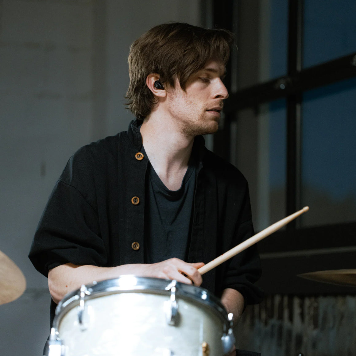 Headphone-Zone-64-Audio-Aspire-4