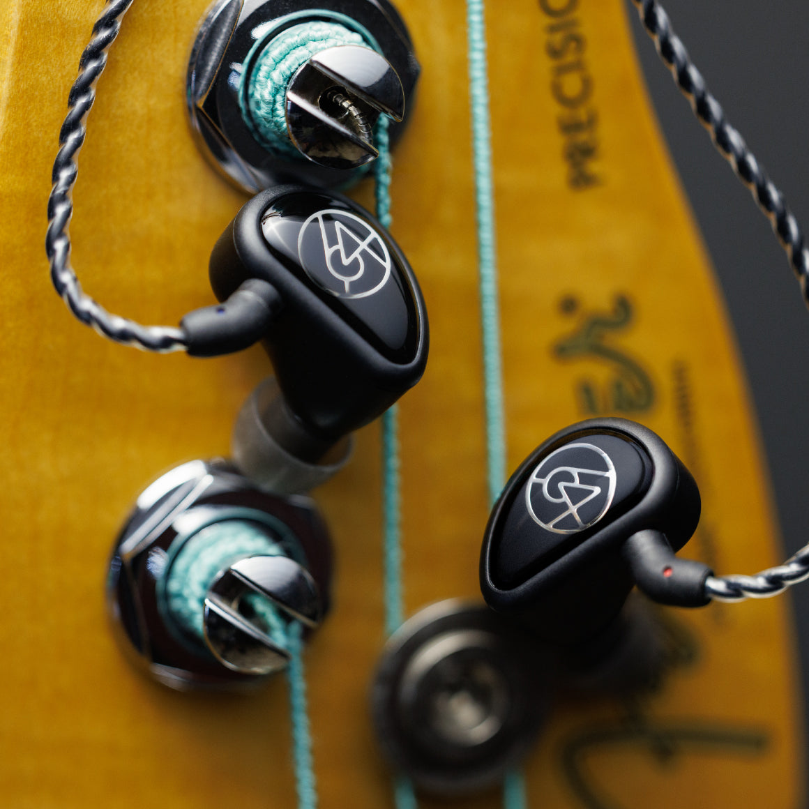 Headphone-Zone-64-Audio-Aspire-4