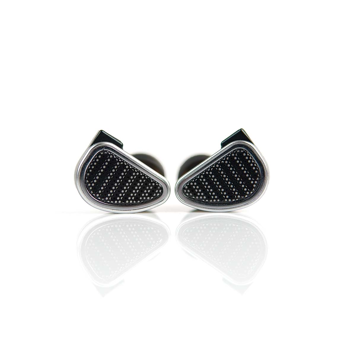Headphone-Zone-64-Audio-DUO-04