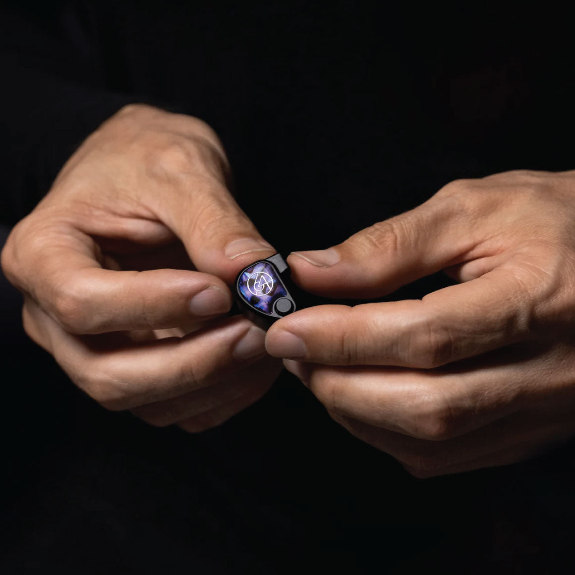 Headphone-Zone-64-Audio-Volur