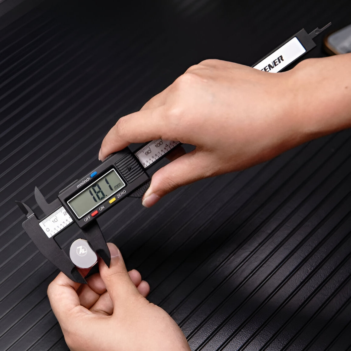 Headphone-Zone-7Hz-x-Crinacle-Divine