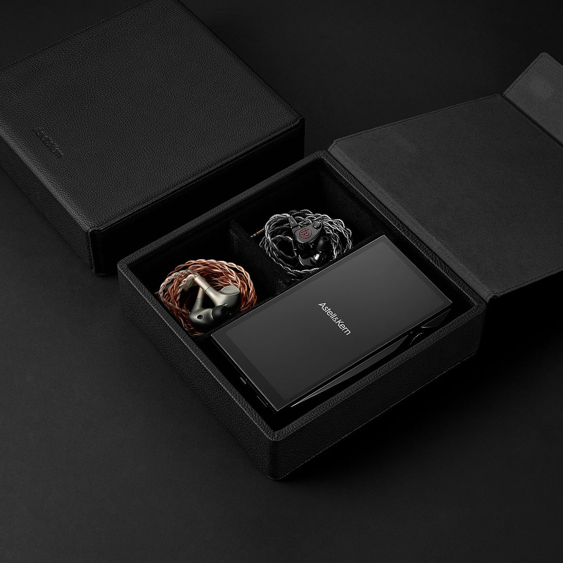 Headphone-Zone-Astell_Kern-Collector_s-Atelier