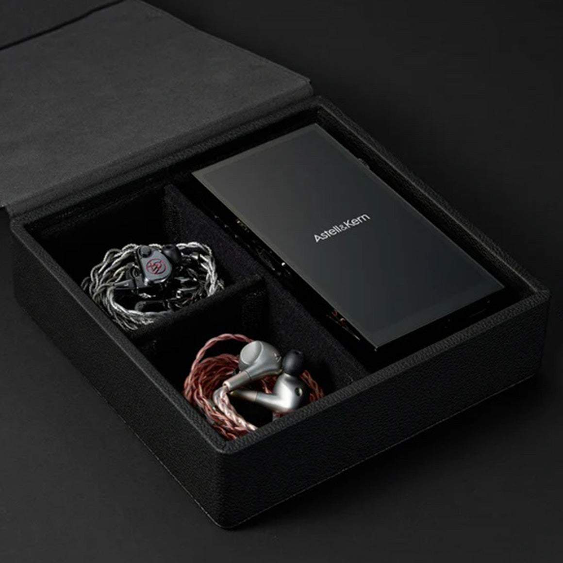 Headphone-Zone-Astell_Kern-Collector_s-Atelier