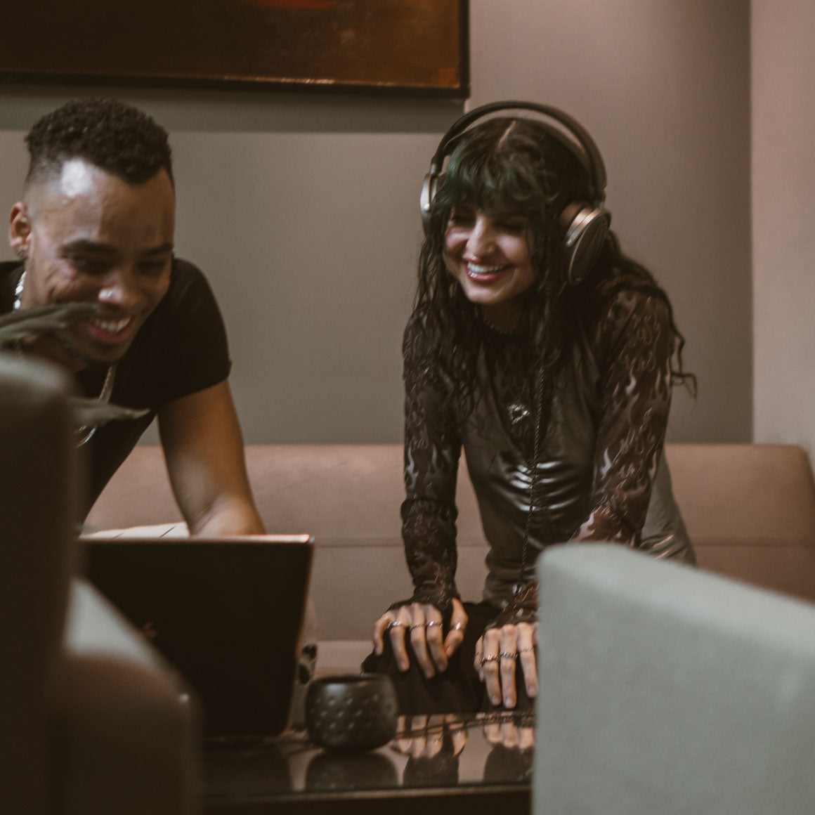 Headphone-Zone-Audeze-MM-100