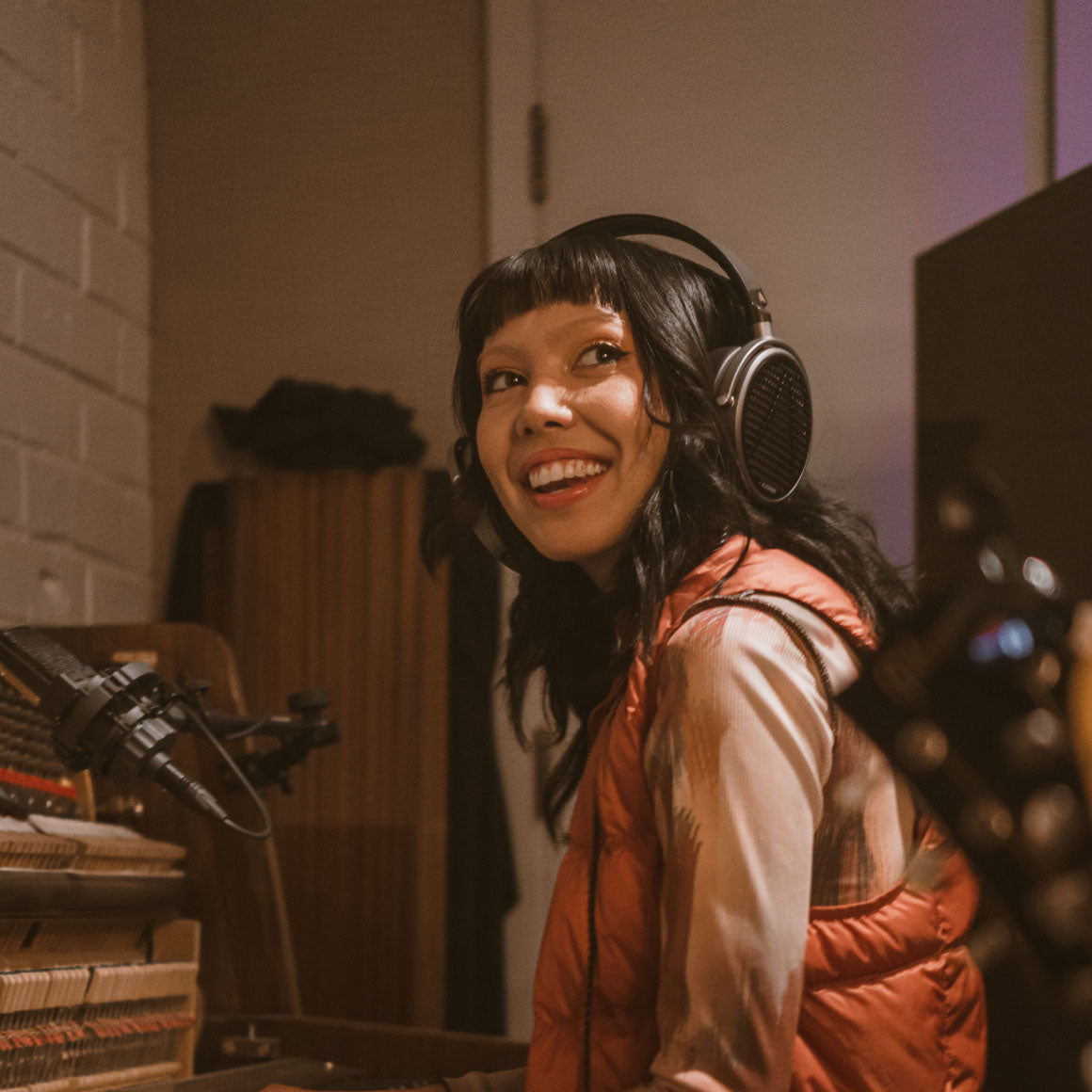 Headphone-Zone-Audeze-MM-100