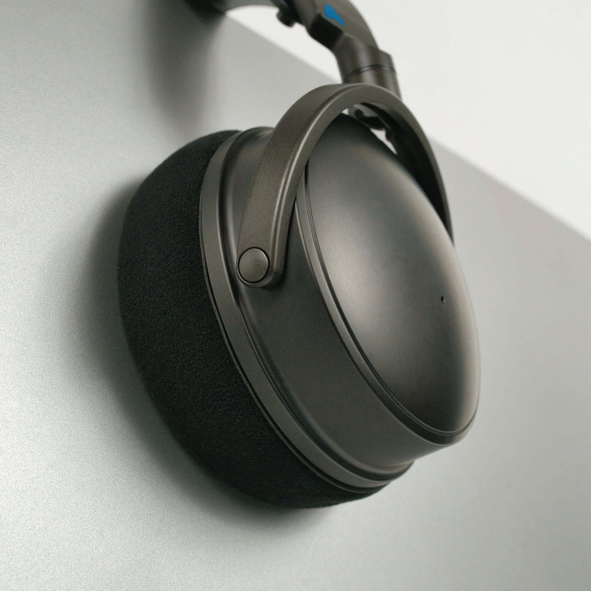 Headphone-Zone-Audeze-Maxwell-Elite-Velour-Earpads