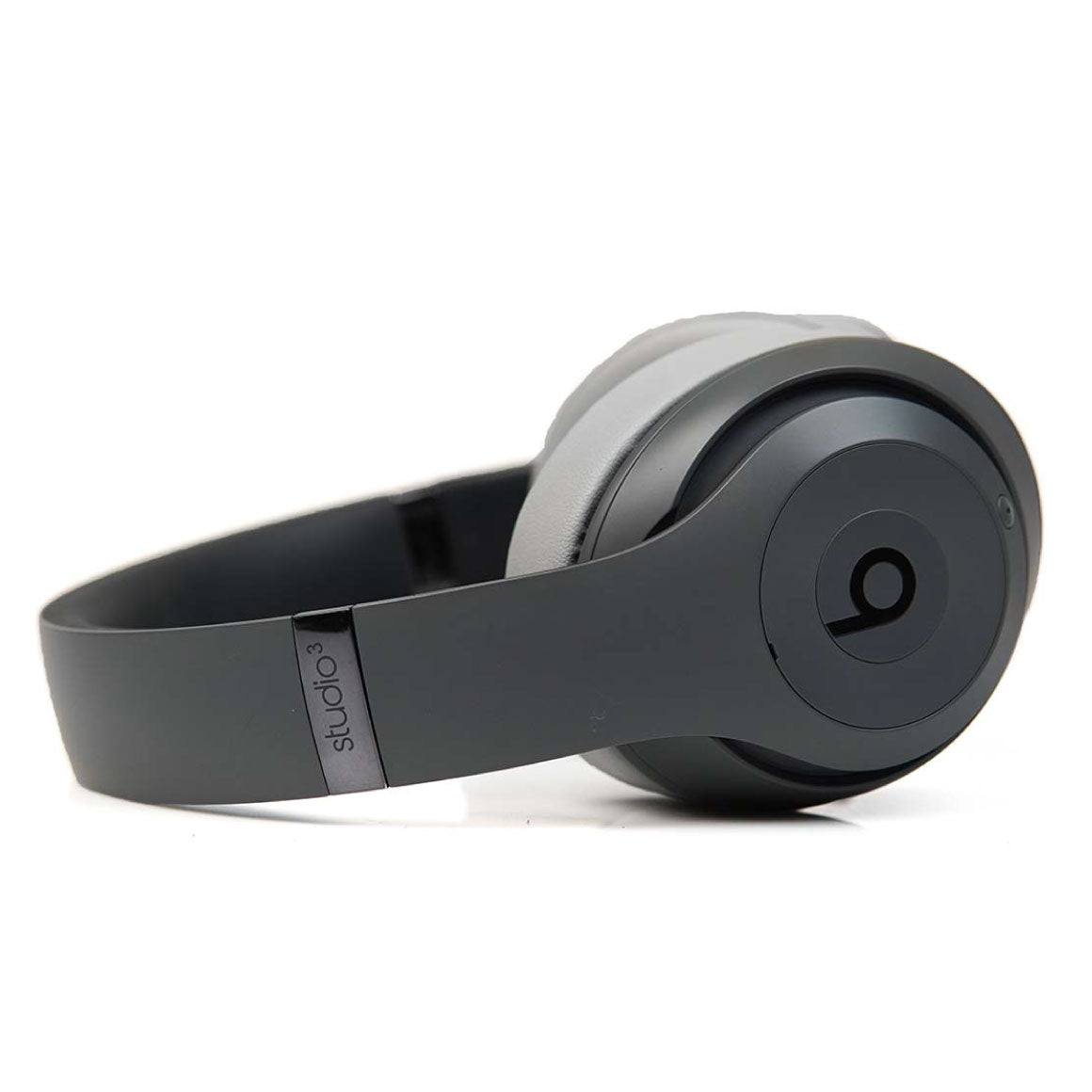 Headphone-Zone-Beats-Studio-3