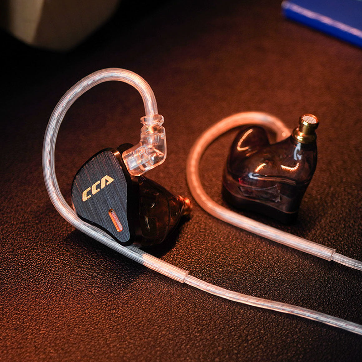 Headphone-Zone-CCA-CS16-black-with-mic
