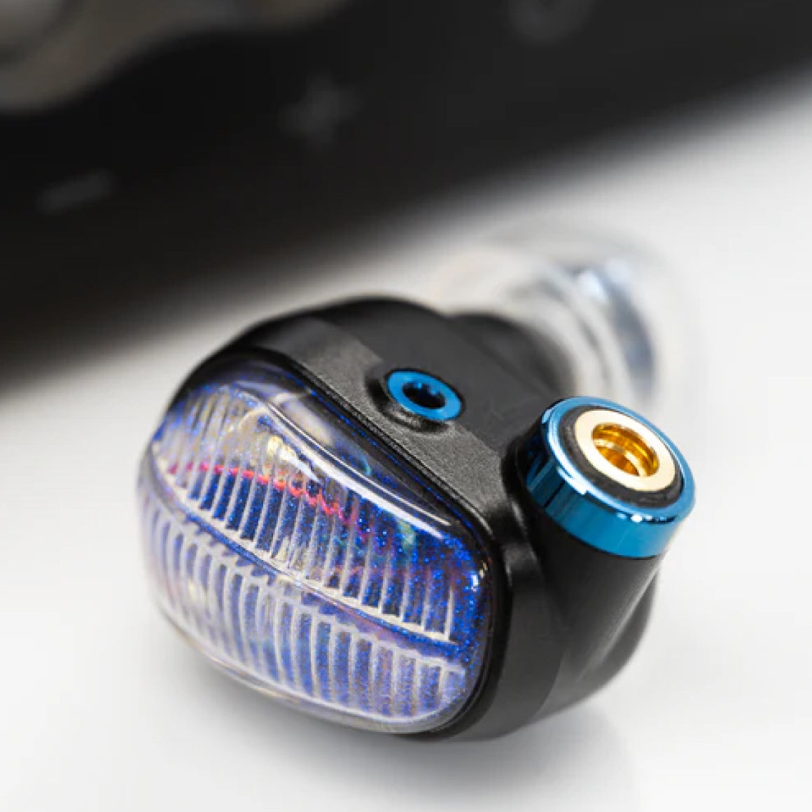 Headphone-zone-Campfire-Audio-Alien-Brain