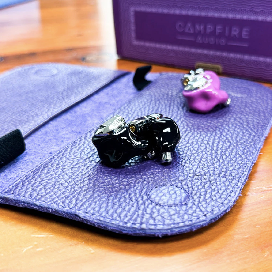 Headphone-Zone-Campfire-Audio-Bonneville-Black-2.5mm-Balanced