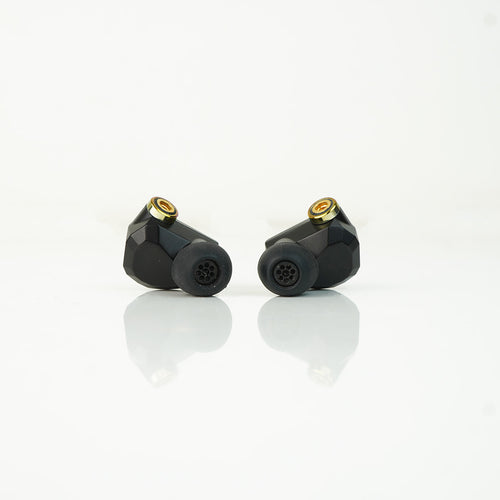 Headphone-Zone-Campfire-Audio-Fathom-Demo-Unit