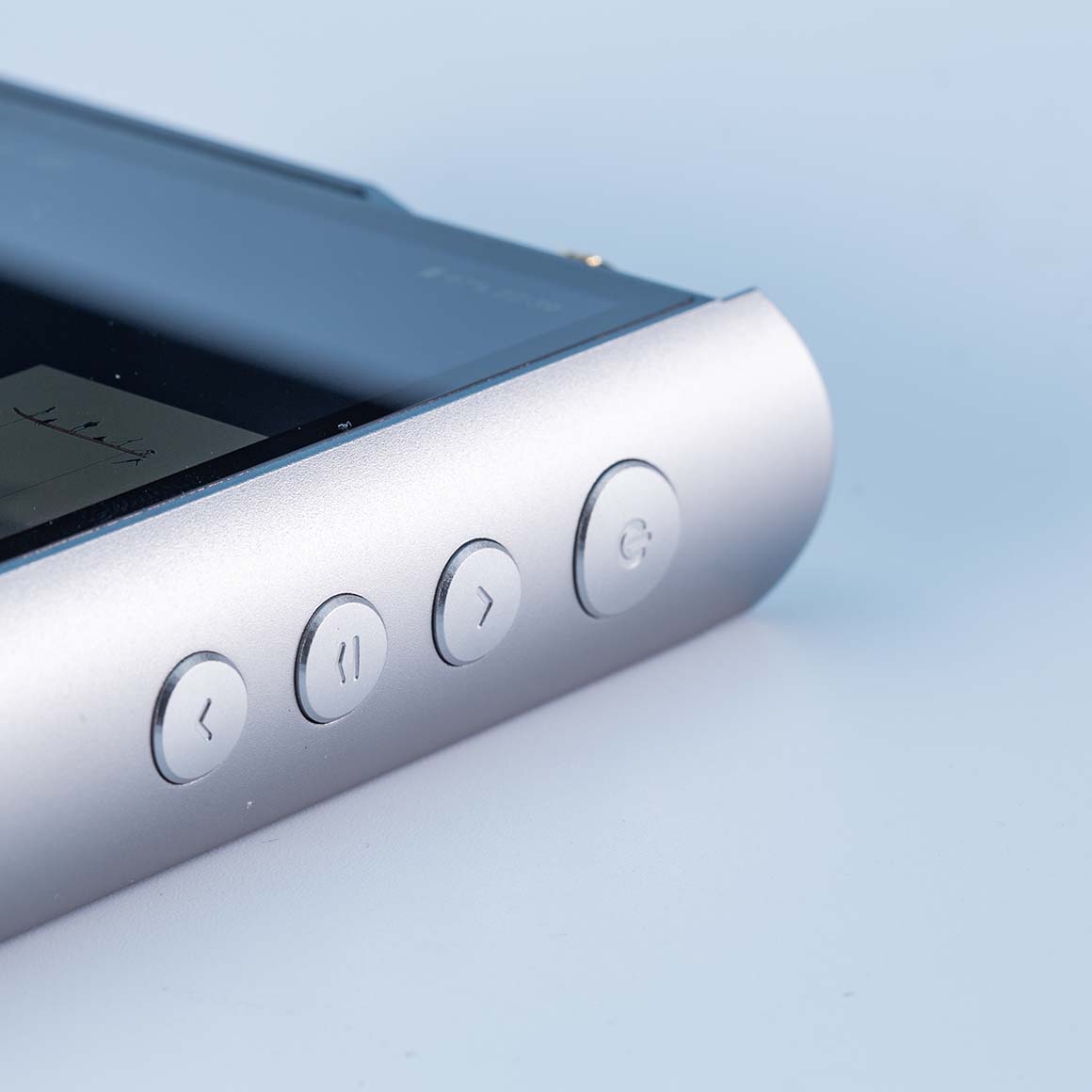 Headphone-Zone-Cayin-N7-Plus