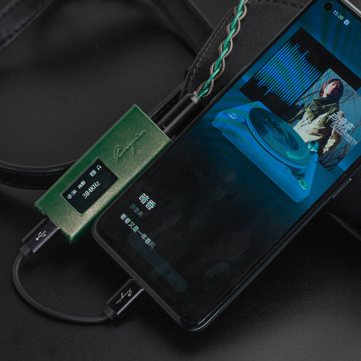 Headphone-Zone-Cayin-RU7-Lightning-Cable