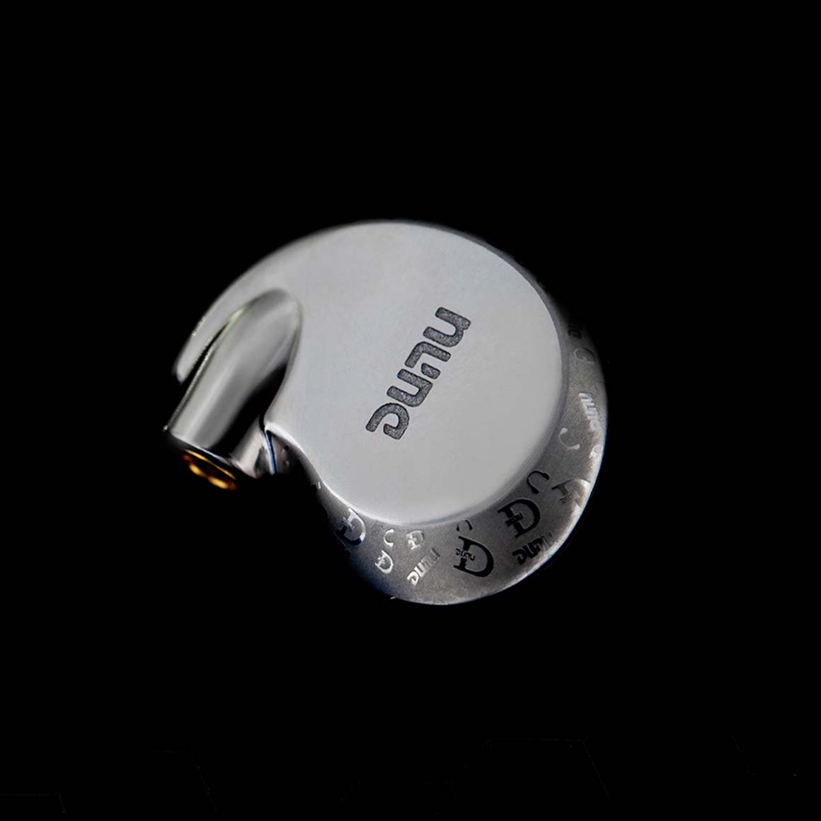 #Color_Titanium Grey