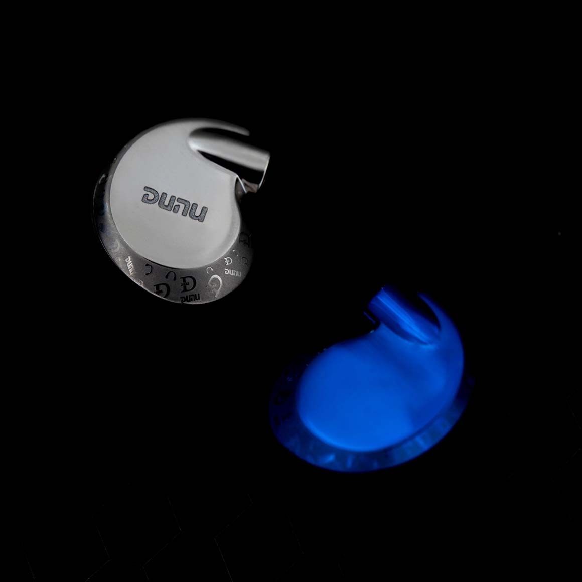 #Color_Titanium Grey