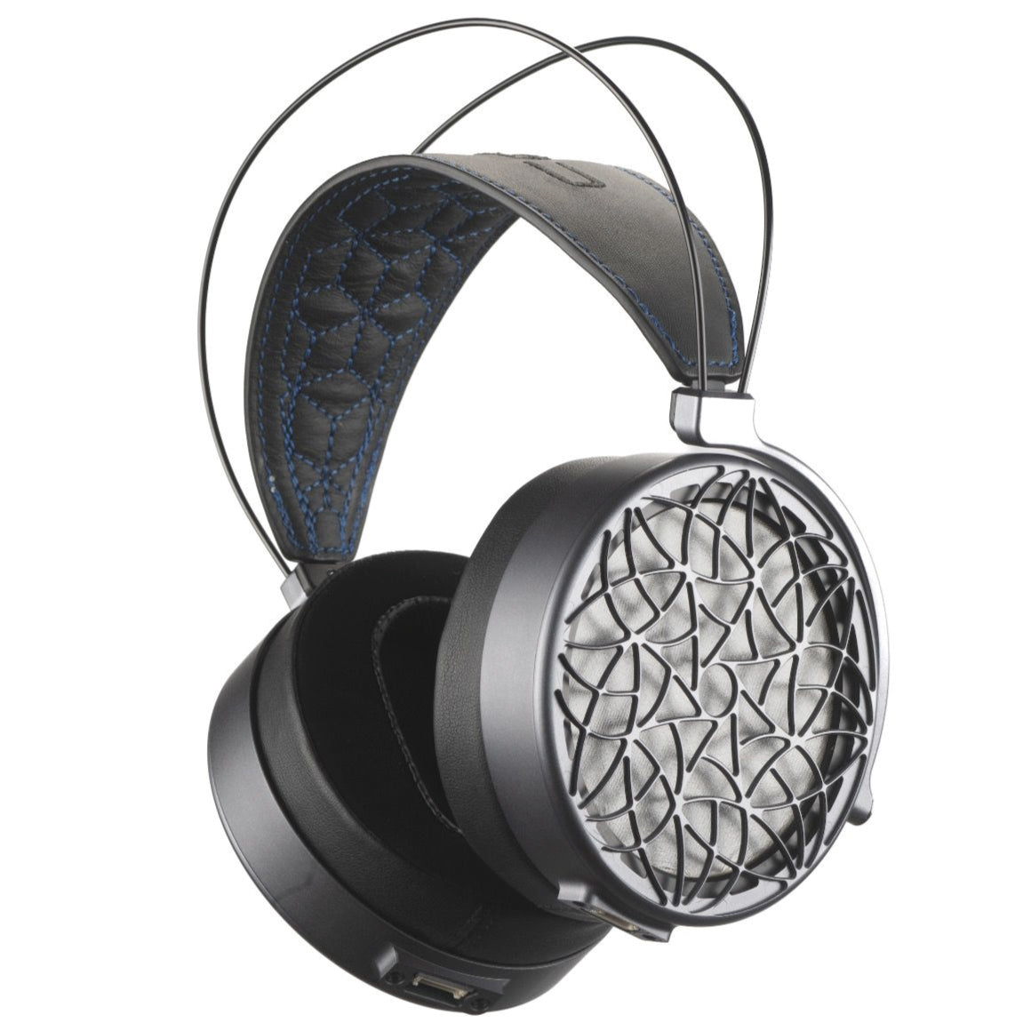 Headphone-Zone-Dan-Clark-Audio-CORINA-2m