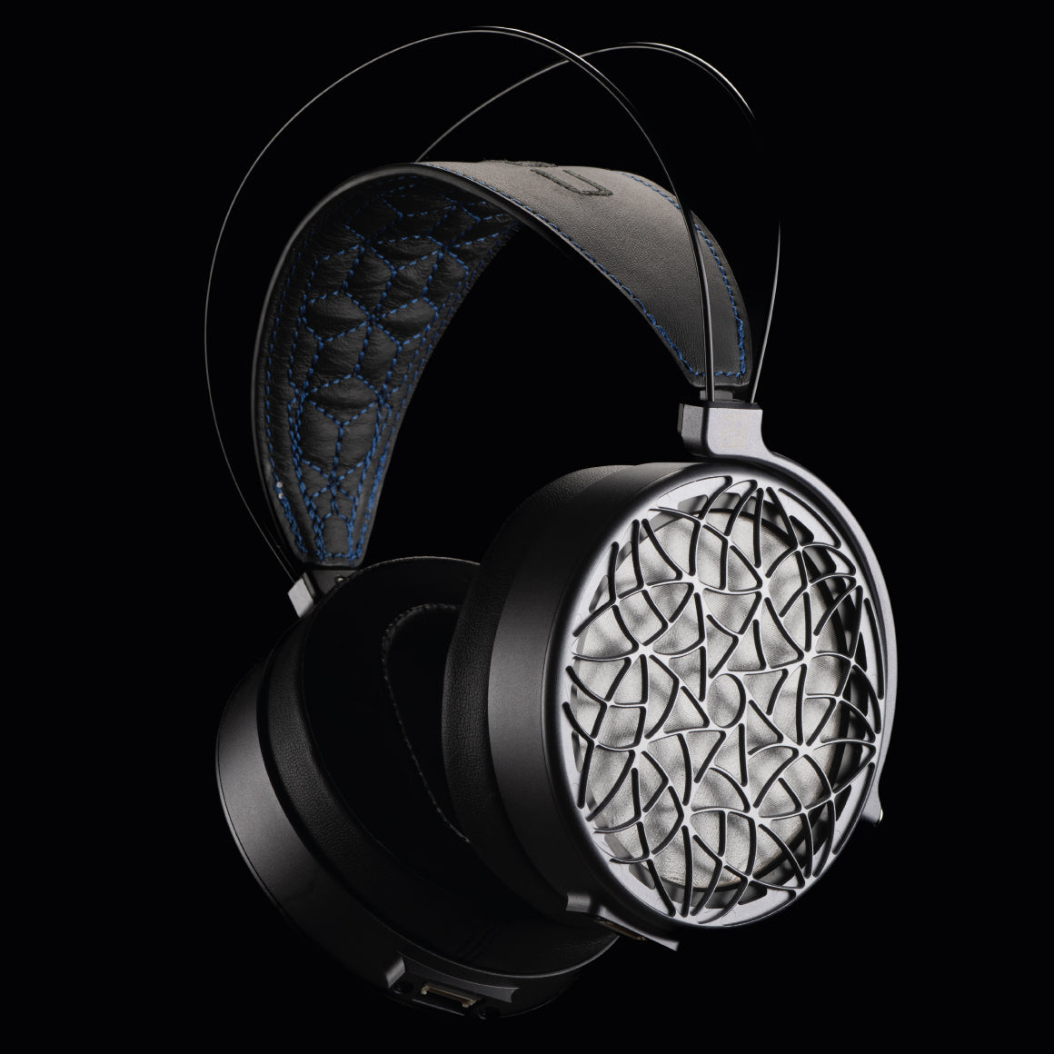 Headphone-Zone-Dan-Clark-Audio-CORINA-3m