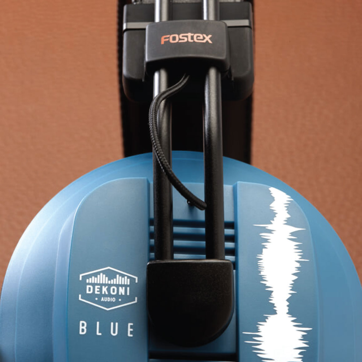 Headphone-Zone-Dekoni-Audio-Blue-Fostex