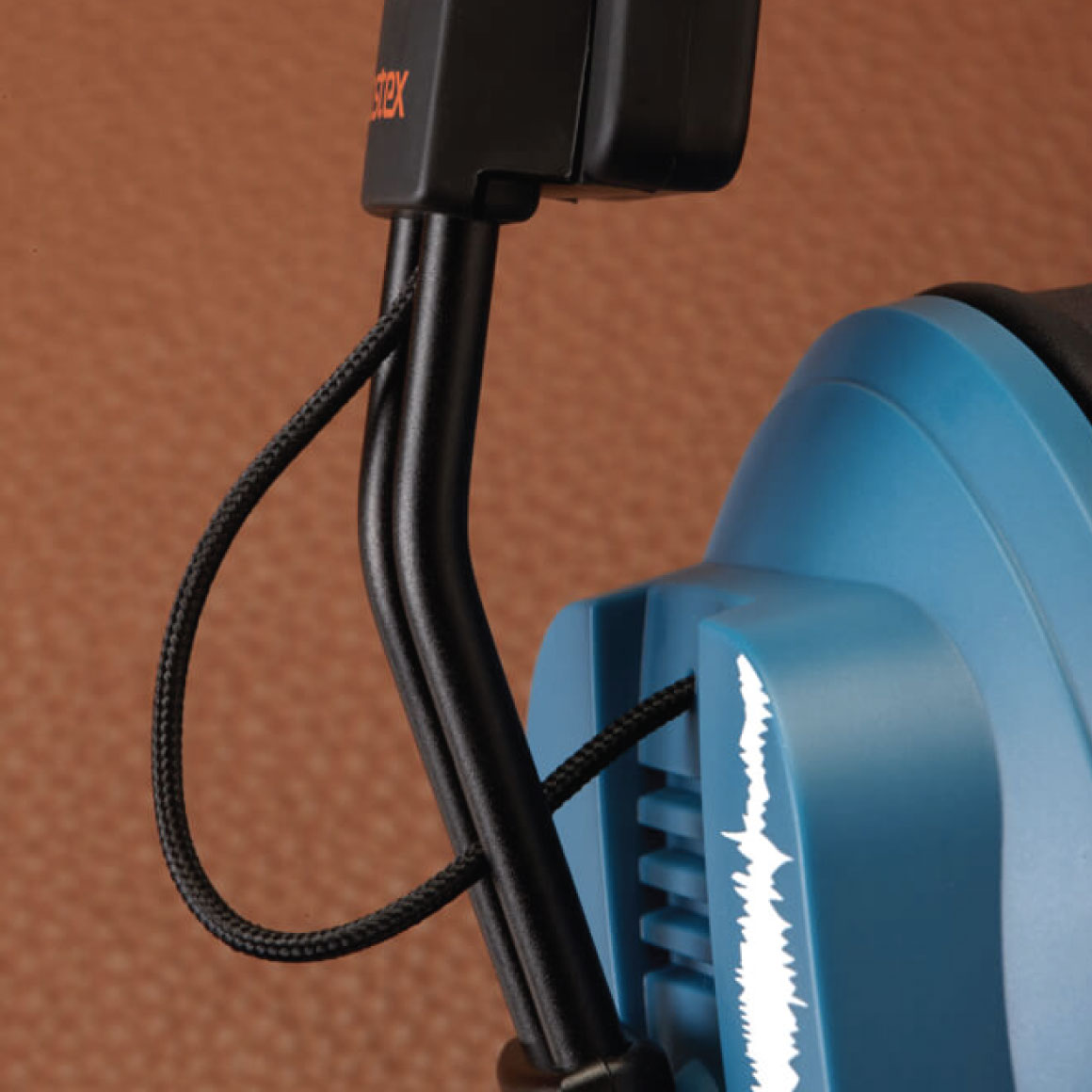 Headphone-Zone-Dekoni-Audio-Blue-Fostex