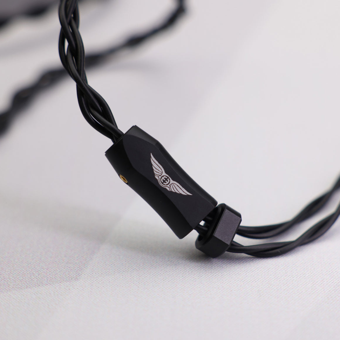 Headphone-Zone-Empire-Ears-Raven-Universal-IEM-black