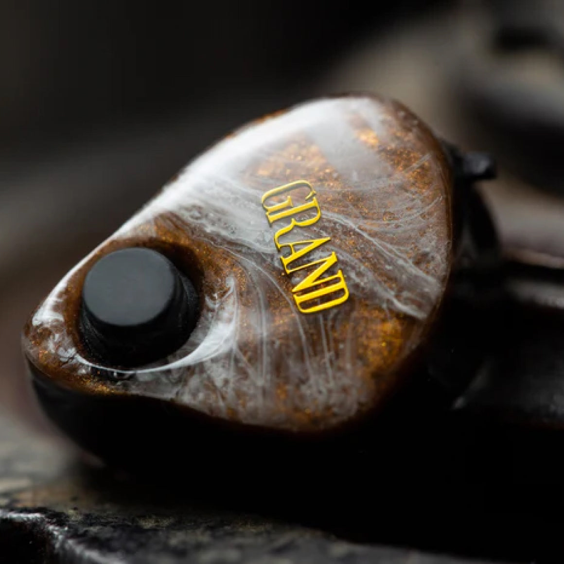 Headphone-Zone-FATfrequency-Grand-Maestro-Universals