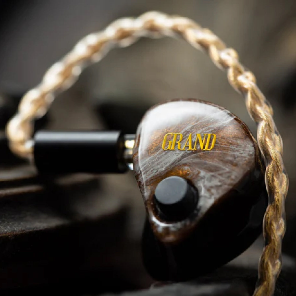 Headphone-Zone-FATfrequency-Grand-Maestro-Universals