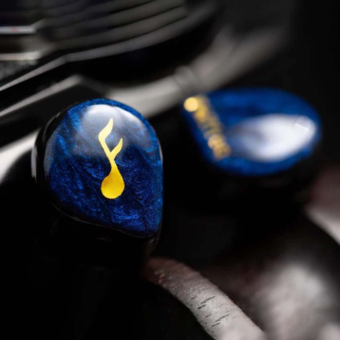 Headphone-Zone-FATfrequency-Maestro-Mini-Universals