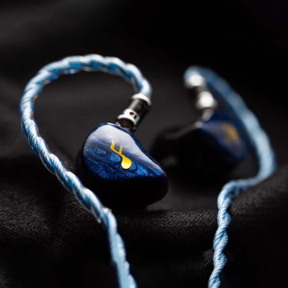 Headphone-Zone-FATfrequency-Maestro SE Universals