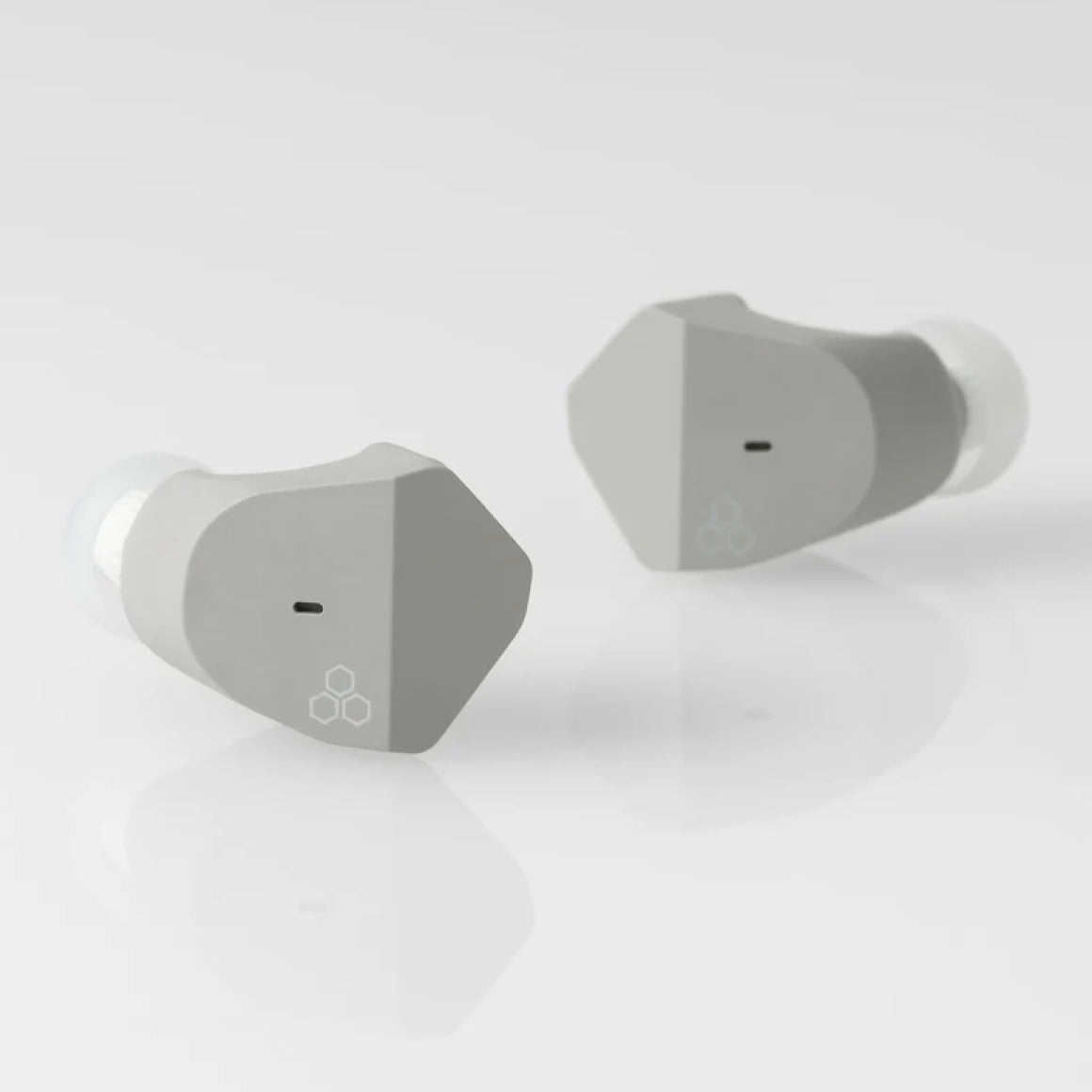 Headphone-Zone-Final-Audio-ZE2000-Ash-Gray