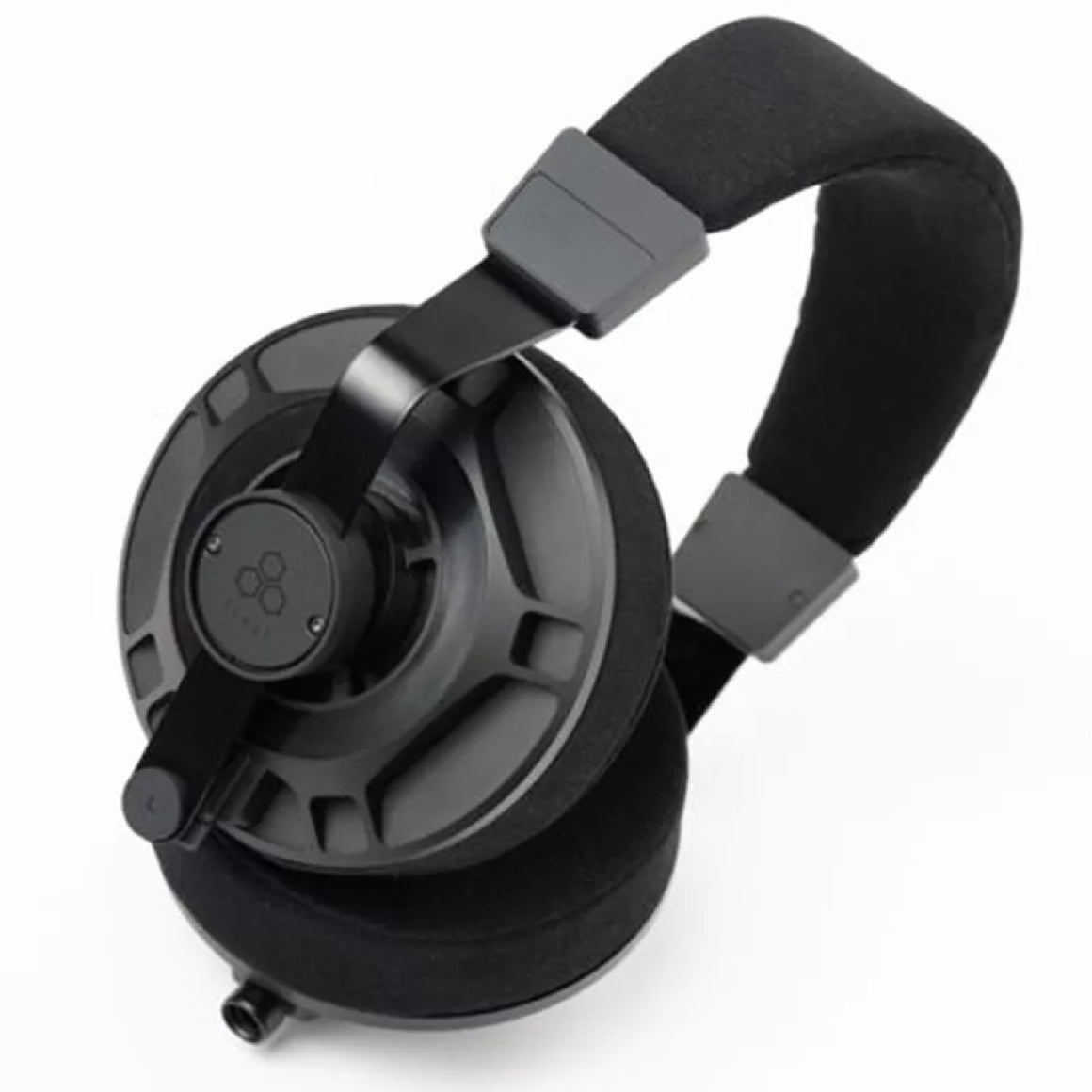 Headphone-Zone-Final-D7000