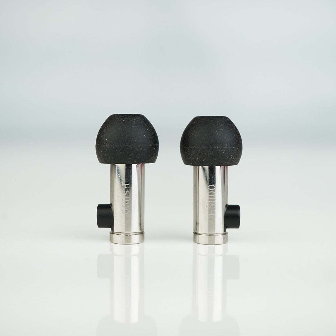 Headphone-Zone-Final-E5000-Demo-Unit