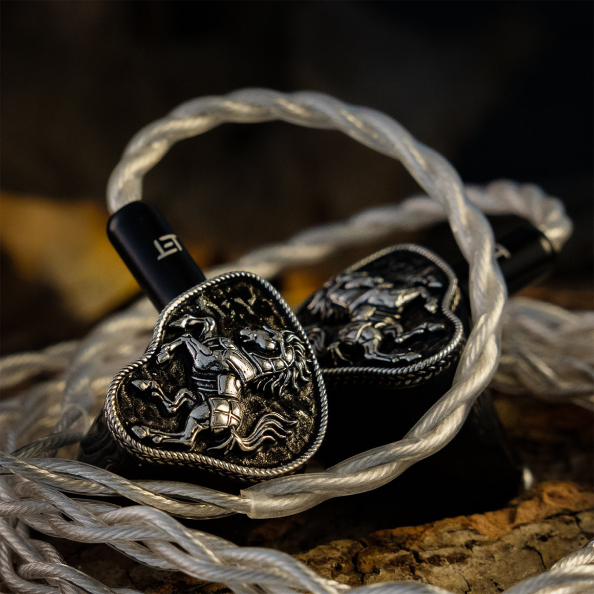 Headphone-Zone-FlipEars-Arion