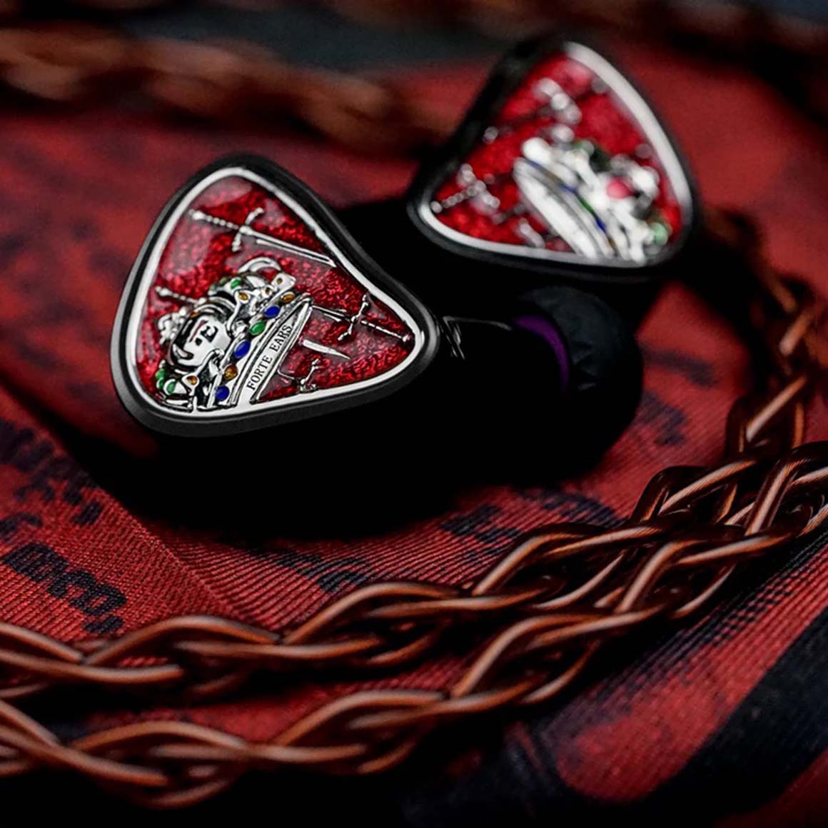 Headphone-Zone-Forte-Ears-Macbeth