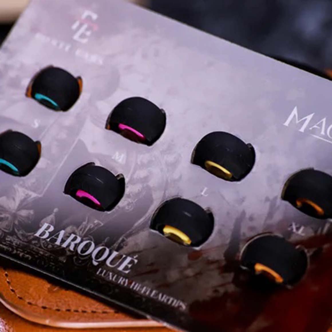 Headphone-Zone-Forte-Ears-Macbeth