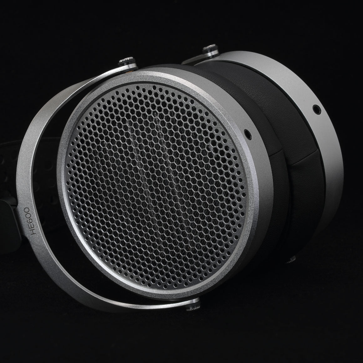 Headphone-Zone-HIFIMAN-HE600