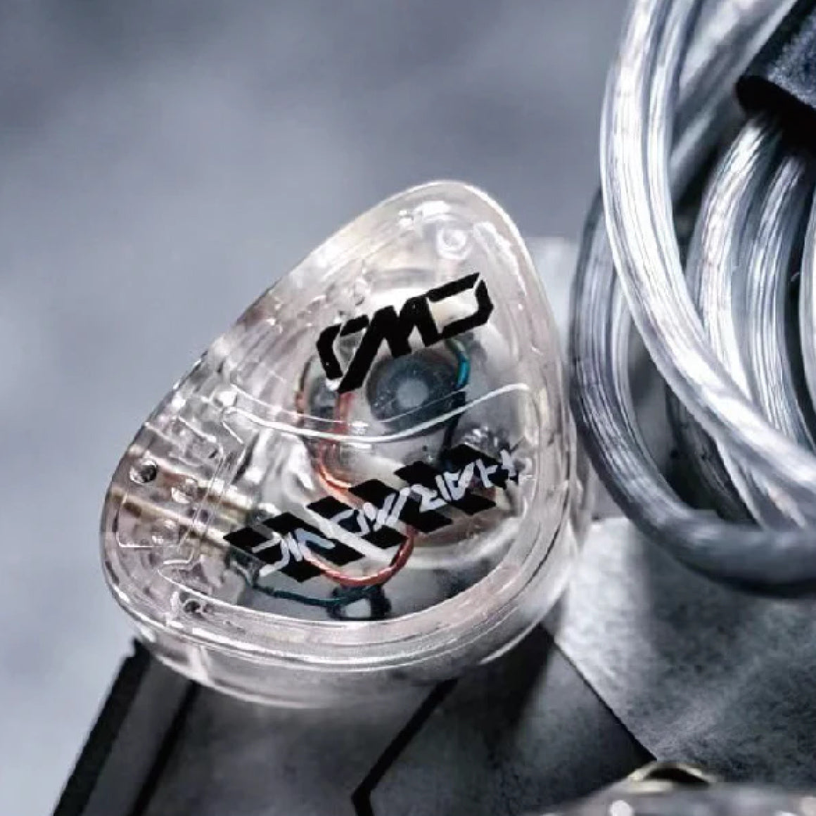 Headphone-Zone-Harmonic-Empire-Cai-Wenji-White-Type-C-Mic