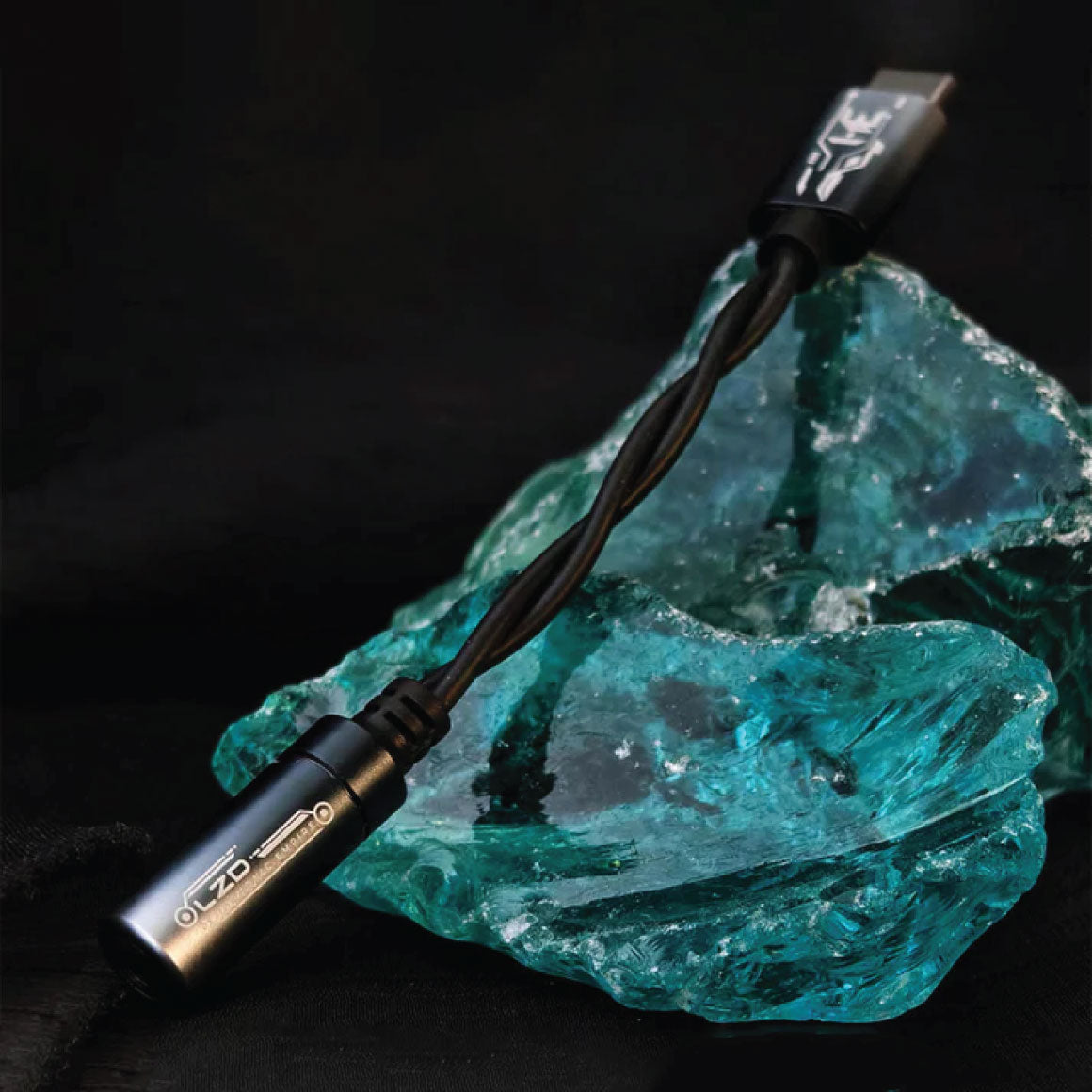 Headphone-Zone-Harmonic-Empire- Long-Zhong-Dui