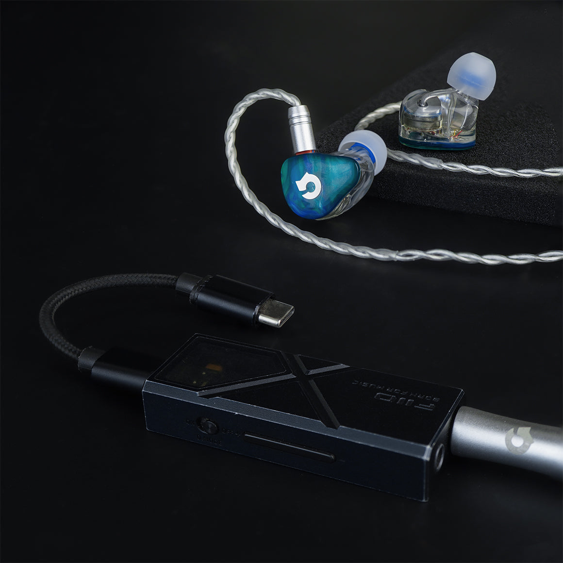 Headphone-Zone-Headphone-Zone-x-ddHiFi-Skyfall-FiiO-KA13