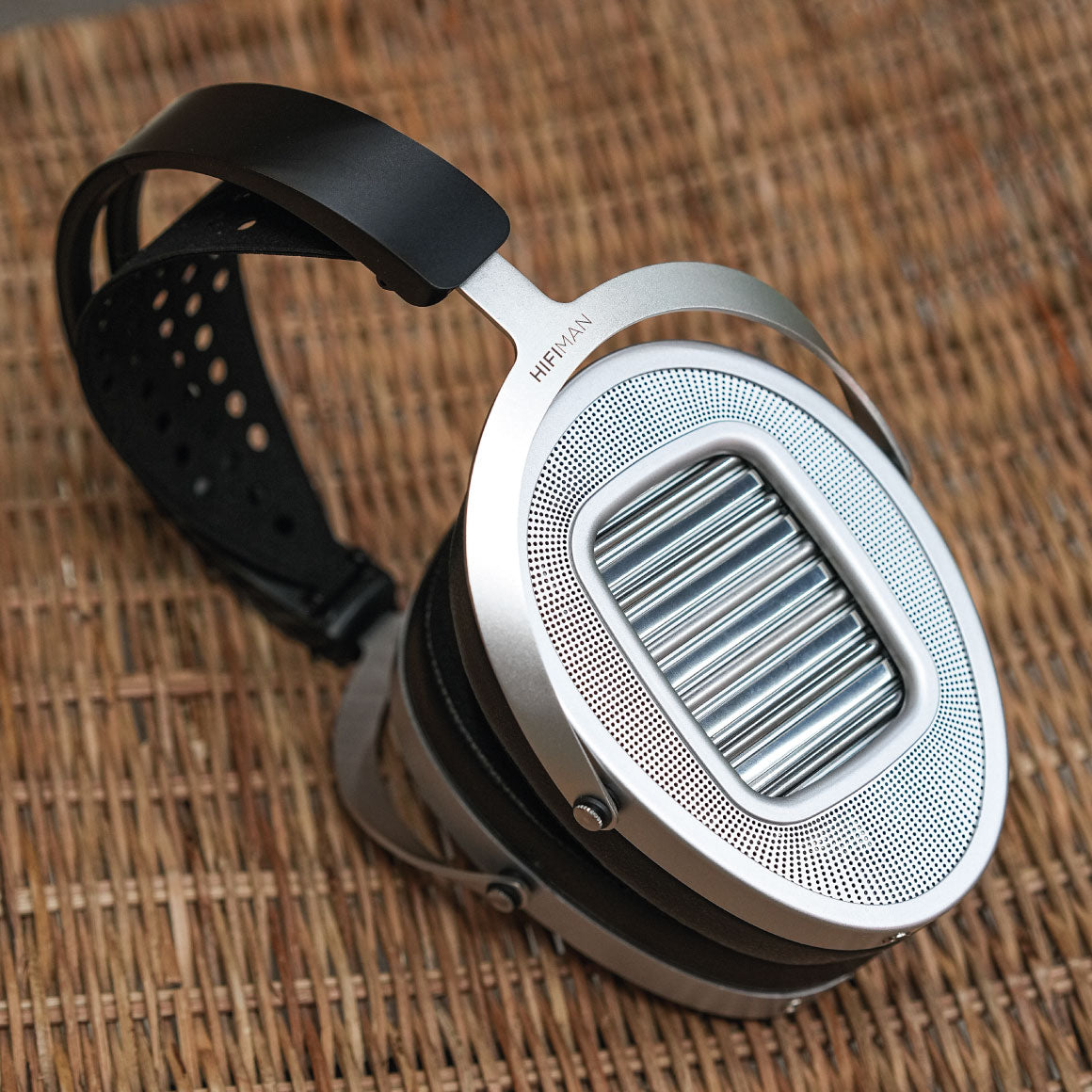 Headphone-Zone-HiFiMAN-ANANDA-UNVIELD
