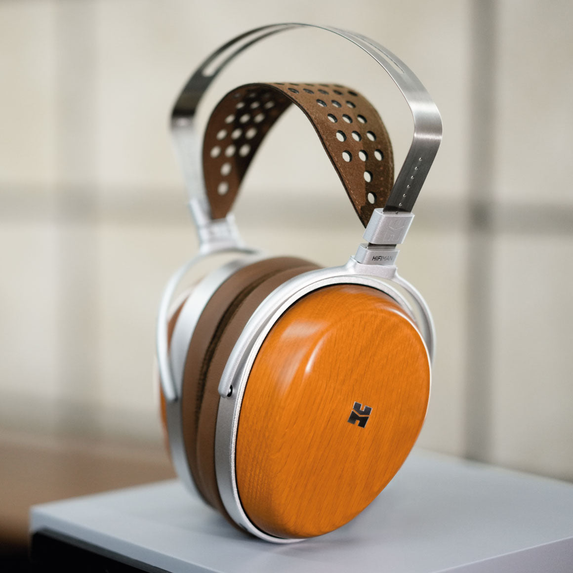 Headphone-Zone-HiFiMAN-AUDIVINA