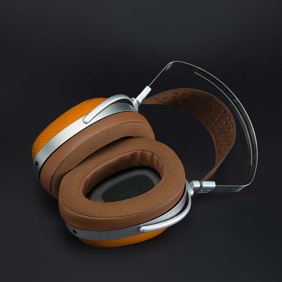 Headphone-Zone-HiFiMAN-AUDIVINA