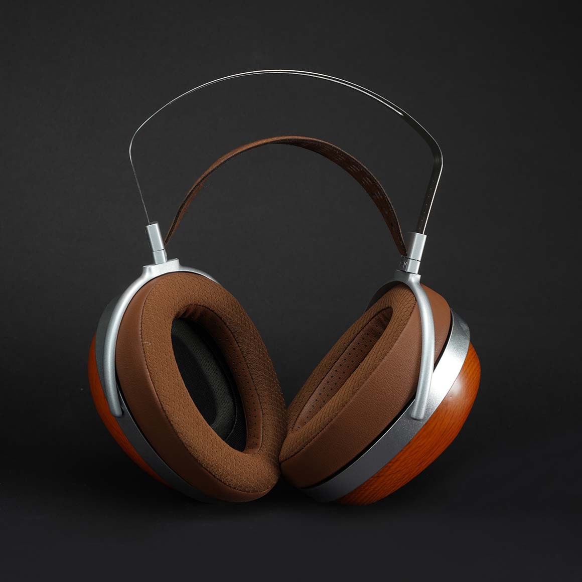 Headphone-Zone-HiFiMAN-AUDIVINA