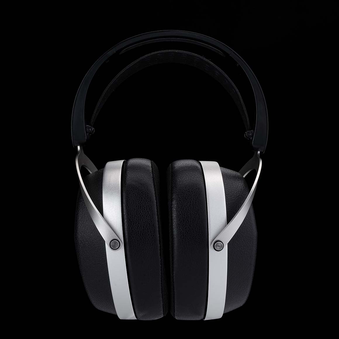 Headphone-Zone-HiFiMAN-AUDIVINA_LE
