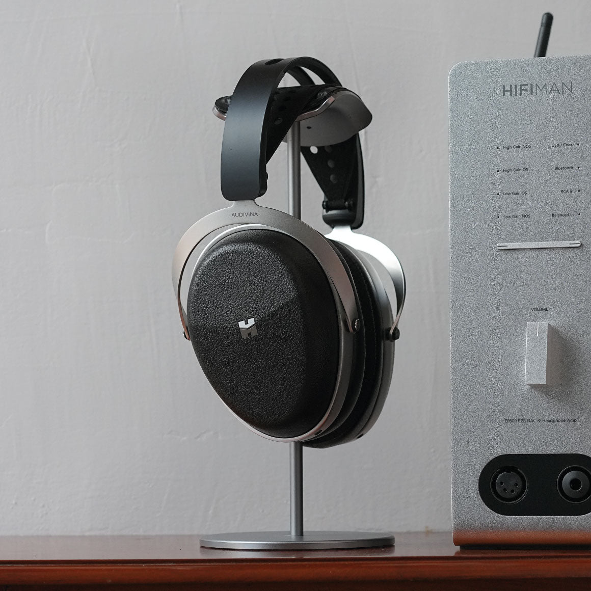 Headphone-Zone-HiFiMAN-AUDIVINA_LE