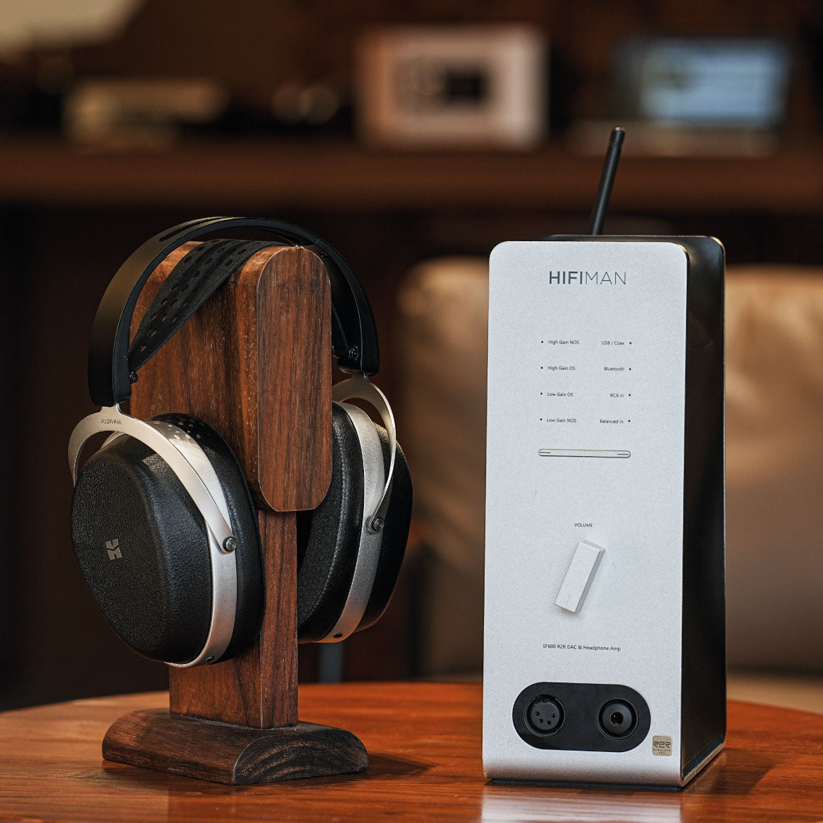 Headphone-Zone-HiFiMAN-AUDIVINA_LE