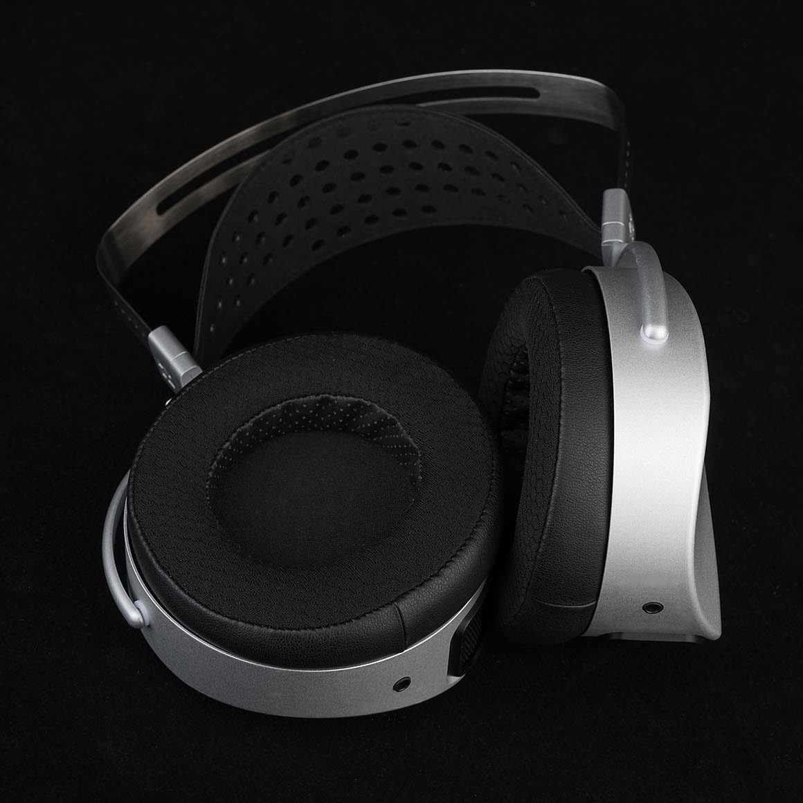 Headphone-Zone-HiFiMAN-ISVARNA