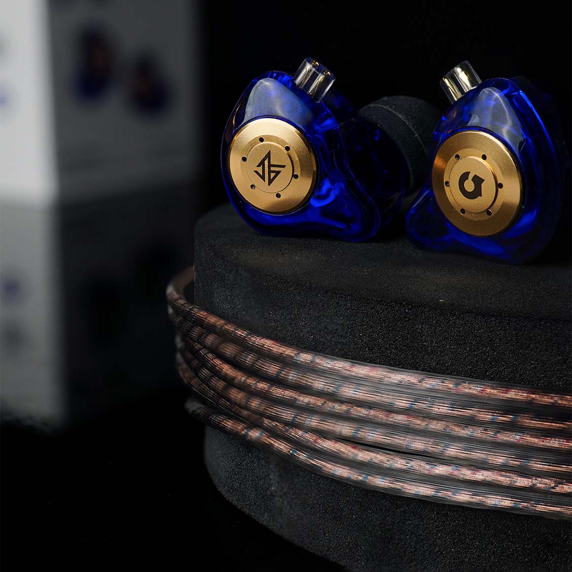 #Plug_3.5mm