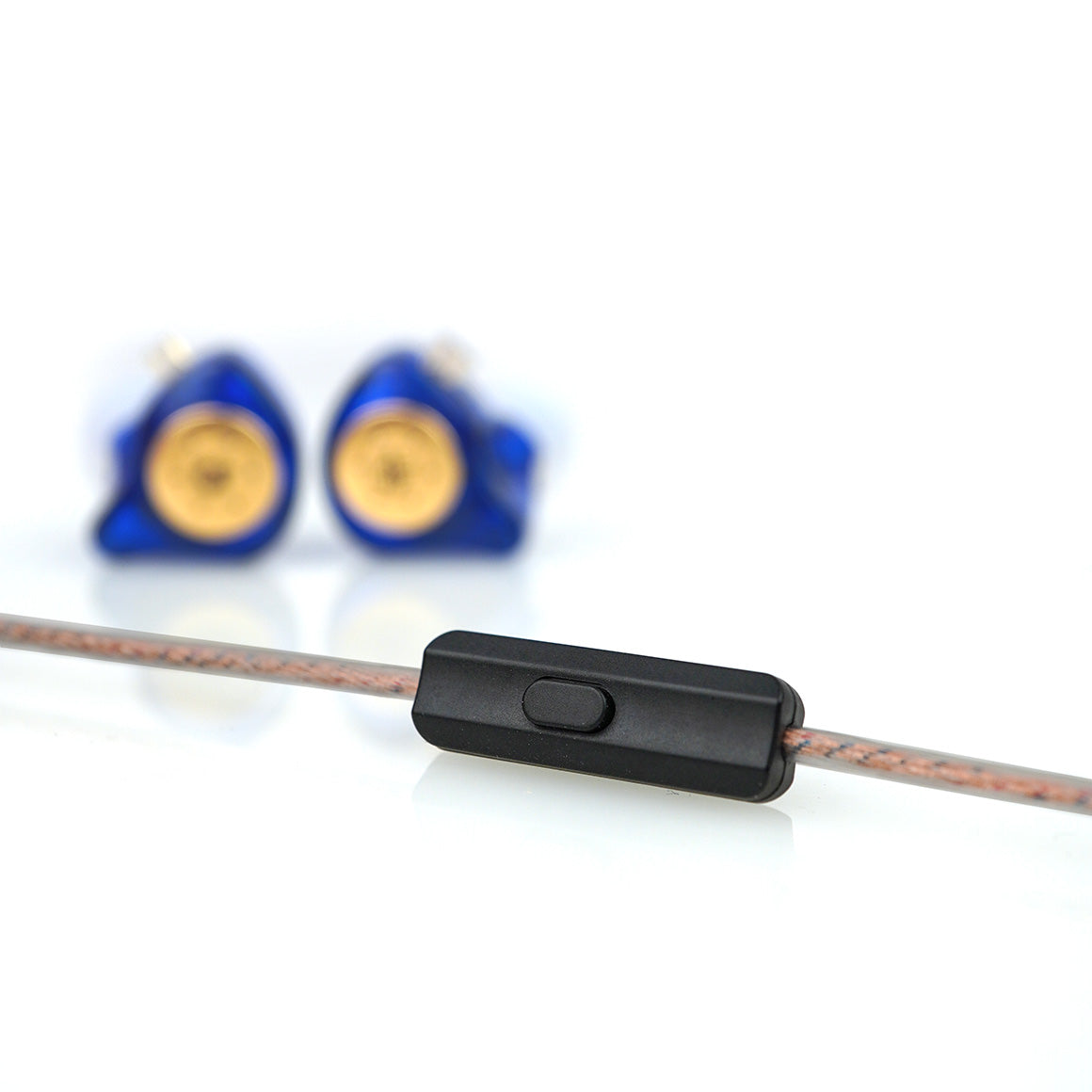 #Plug_3.5mm