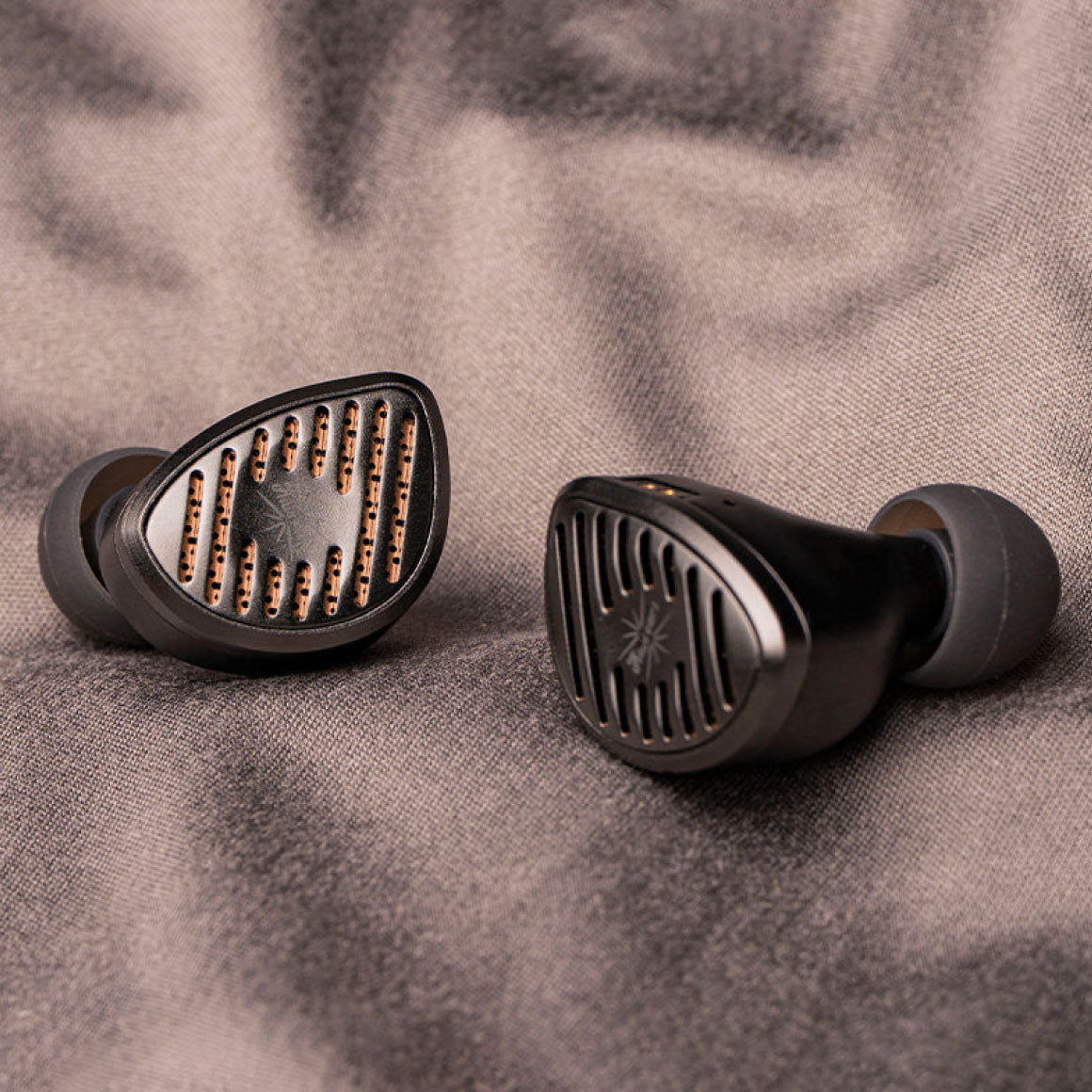 Headphone-Zone-Kiwi-Ears-Septet